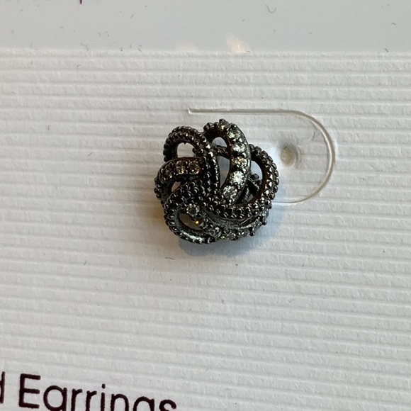 Park Lane knottie earrings - Picture 2 of 6